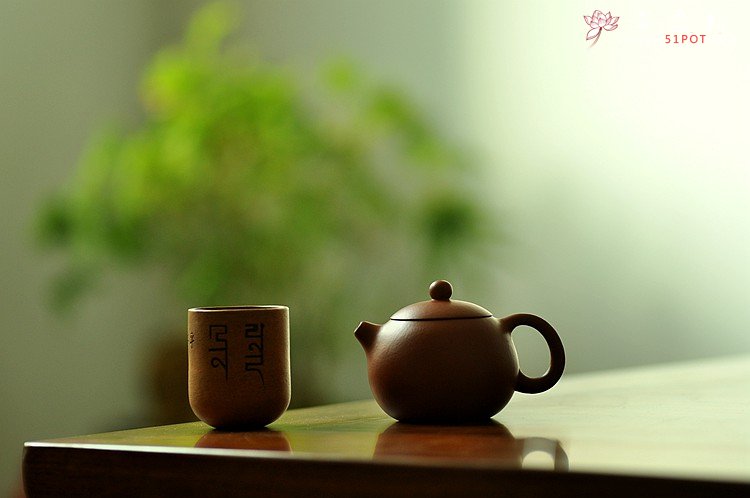 紫砂壶图片：秋冬款o(∩_∩)o 一手迷你壶 优质朱泥 娇小西施 - 宜兴紫砂壶网