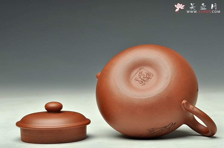 紫砂壶图片：婉约秀气 一捺底   仿古 座有兰言 - 宜兴紫砂壶网