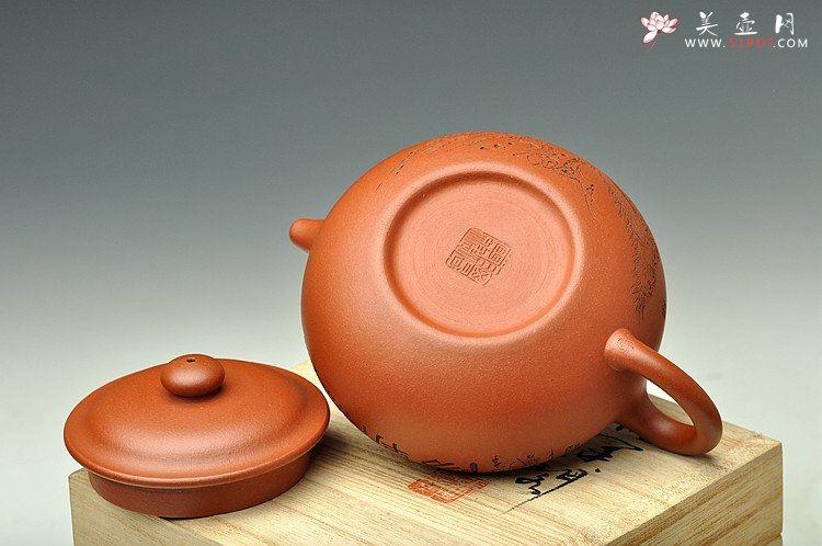 紫砂壶图片：谭华斌近作 传统实用 全手凤凰仿古 细刻入丝 - 宜兴紫砂壶网