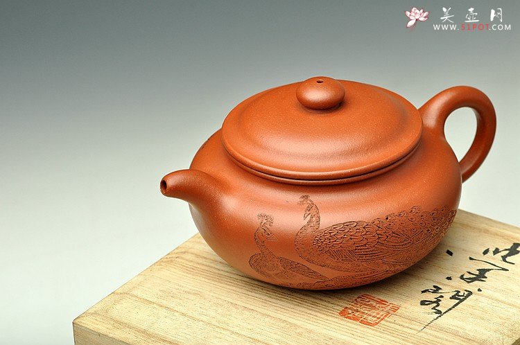 紫砂壶图片：谭华斌近作 传统实用 全手凤凰仿古 细刻入丝 - 宜兴紫砂壶网