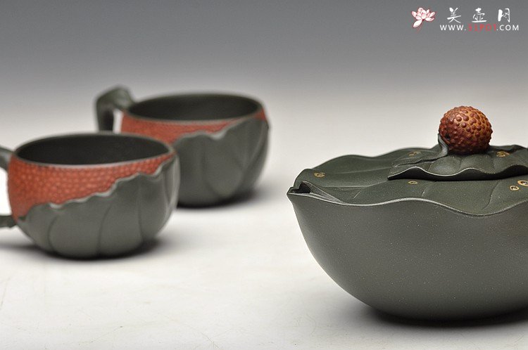 紫砂壶图片：甜蜜的回忆~技巧精妙 荔枝套壶 孙伟强张新亚合作  - 宜兴紫砂壶网