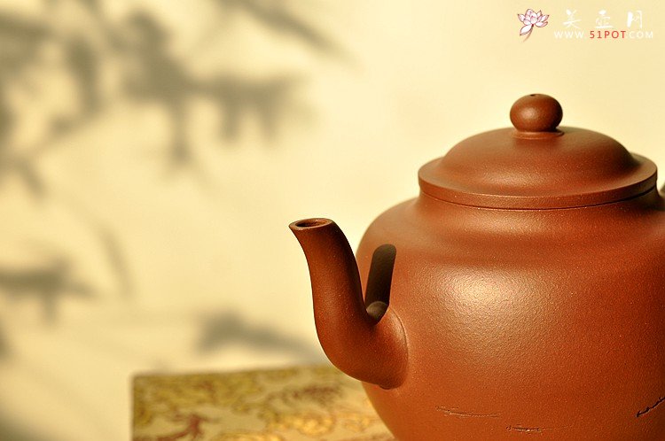 紫砂壶图片：周路健新品 形态到位 气韵不凡 陆逸舟装饰 全手恒圆 - 宜兴紫砂壶网
