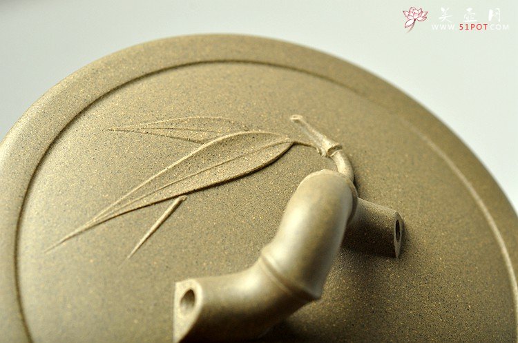 紫砂壶图片：厚重大气 居不可无竹 清韵杯 精品老紫泥and黄龙源青段 不接受定做 - 宜兴紫砂壶网