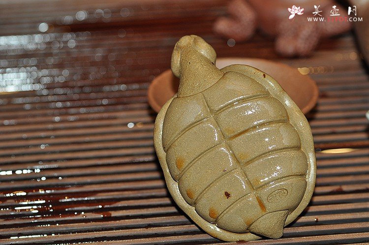 紫砂壶图片：栩栩如生 龟虽寿 - 宜兴紫砂壶网