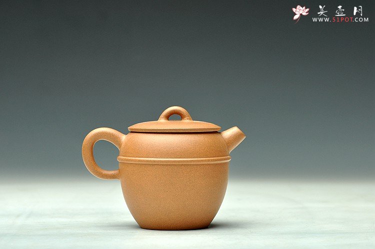 紫砂壶图片：美壶特惠 茶人最爱 实用巨轮系列之段泥小壶之二 仿清巨轮~ - 宜兴紫砂壶网