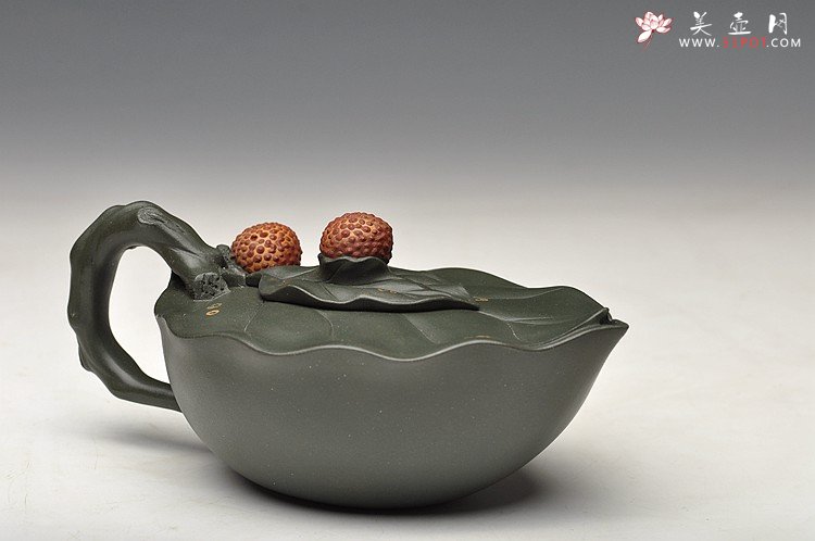 紫砂壶图片：甜蜜的回忆~技巧精妙 荔枝套壶 孙伟强张新亚合作  - 宜兴紫砂壶网