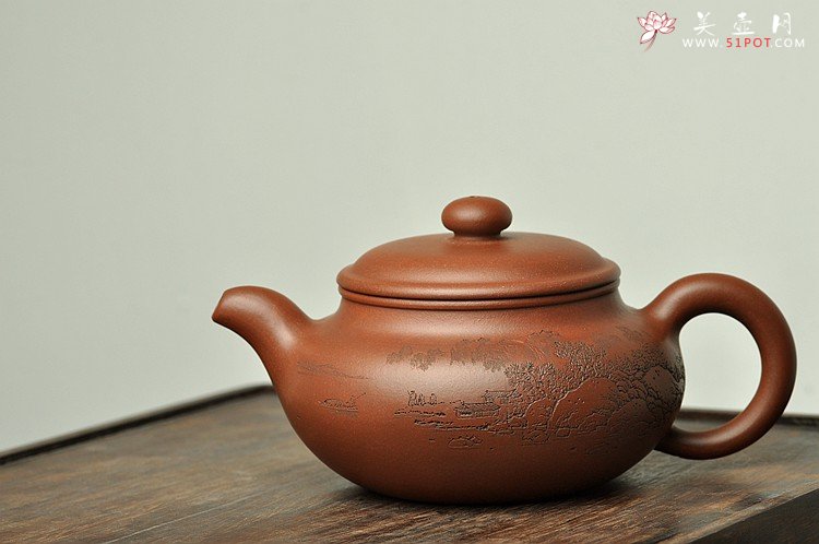 紫砂壶图片：通景山水 俯仰自得 稳重大气 冬游之大仿古 - 宜兴紫砂壶网