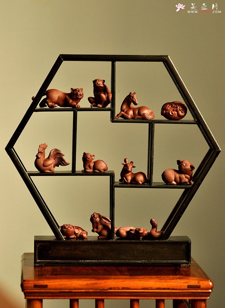 紫砂壶图片：精品拉毛版十二生肖 栩栩如生 做工精细 - 宜兴紫砂壶网