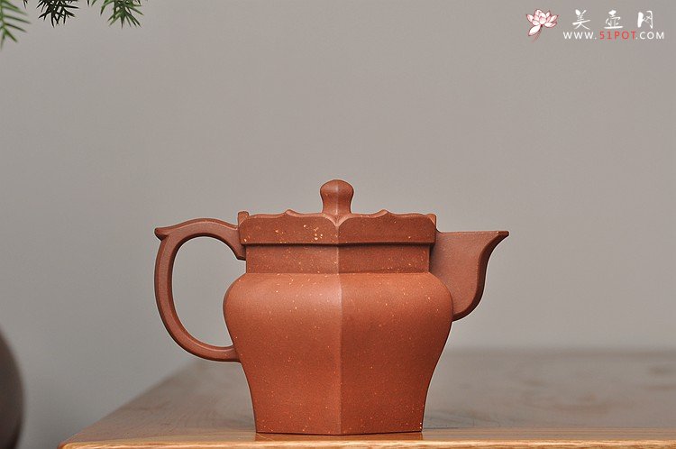 紫砂壶图片：精品重器 许浒经典作品 全手工镶片僧帽 顾风遗韵 - 宜兴紫砂壶网