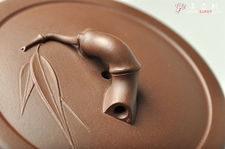 紫砂壶图片：厚重大气 居不可无竹 清韵杯 精品老紫泥and黄龙源青段 不接受定做 - 宜兴紫砂壶网