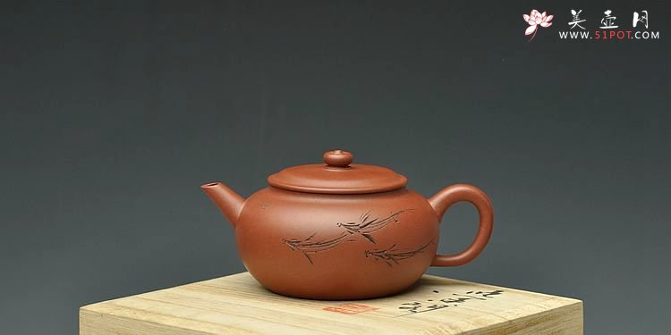 紫砂壶图片：陆轶舟装饰 精工 稳重和灵动并存  全手涌泉 - 宜兴紫砂壶网