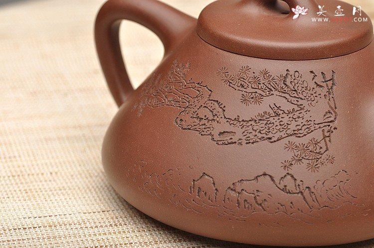 紫砂壶图片：张听刚装饰 文气十足 周路健经典代表作 全手子冶石瓢 - 宜兴紫砂壶网