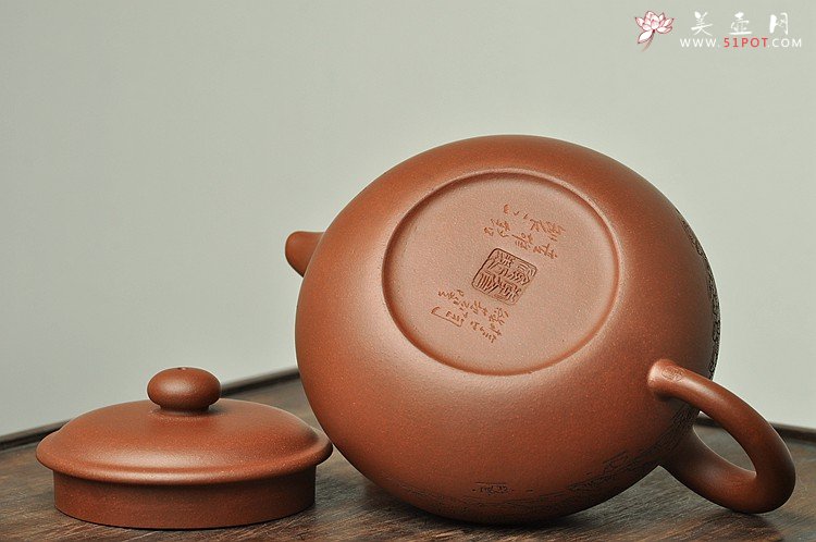 紫砂壶图片：通景山水 俯仰自得 稳重大气 冬游之大仿古 - 宜兴紫砂壶网