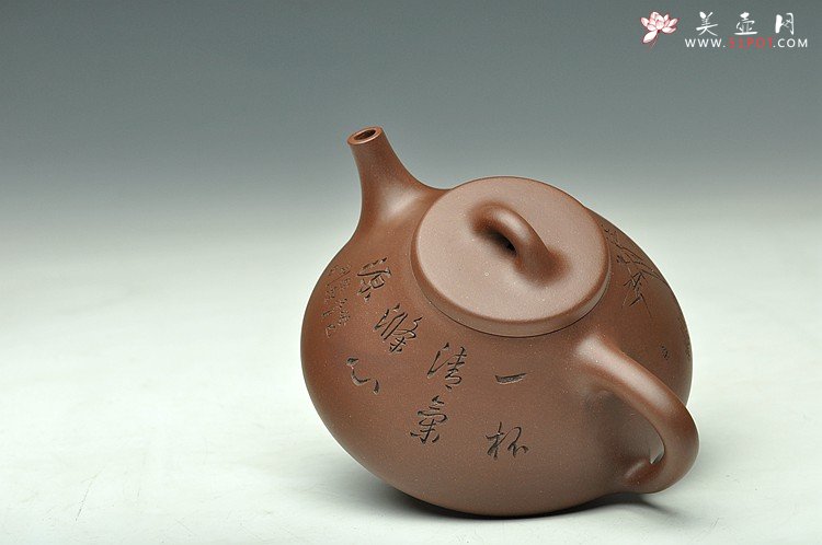 紫砂壶图片：骨肉均挺 进步明显 全手子冶石瓢 张听刚装饰 - 宜兴紫砂壶网