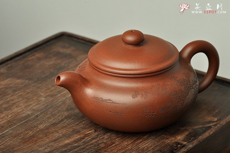 紫砂壶图片：通景山水 俯仰自得 稳重大气 冬游之大仿古 - 宜兴紫砂壶网