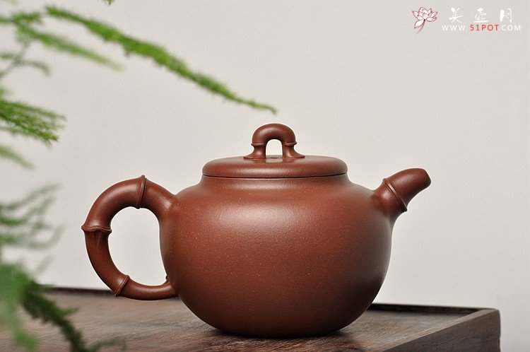 紫砂壶图片：花货实力派潘丹初 沉静秀丽 全手作品 玉竹 飘逸雅致 - 宜兴紫砂壶网