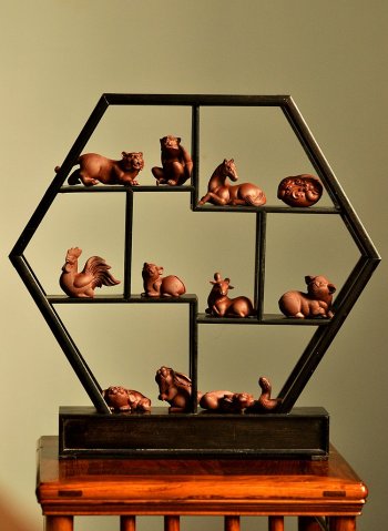 紫砂壶图片：精品拉毛版十二生肖 栩栩如生 做工精细 - 宜兴紫砂壶网