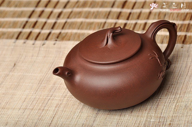 紫砂壶图片：线条流畅 韵味十足 简意花器 全手工花趣 - 宜兴紫砂壶网