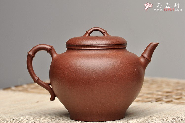 紫砂壶图片：潘丹初原创‘秀气’系列之春竹二式 纯净底槽青 婉约清秀 行简意足 - 宜兴紫砂壶网