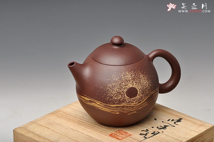 紫砂壶图片：国工闵祥君新作 传统经典 通透绞泥作品 旭日东升之龙蛋 - 宜兴紫砂壶网