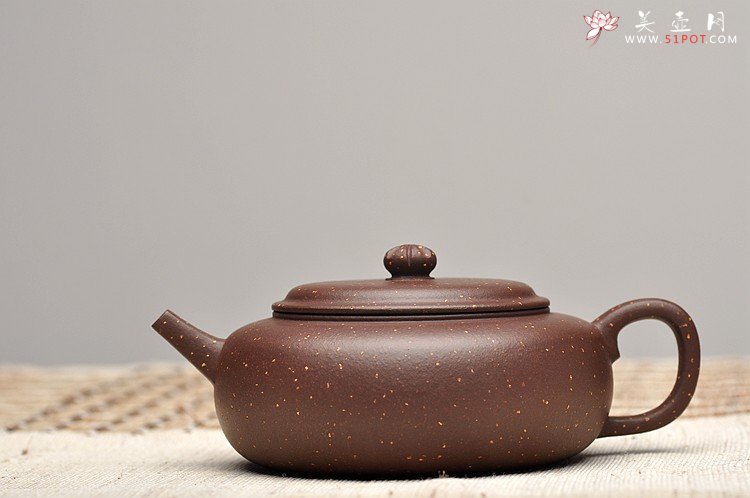 紫砂壶图片：紫泥铺砂 大口适合绿茶 全手葵璧 优美雅致 - 宜兴紫砂壶网