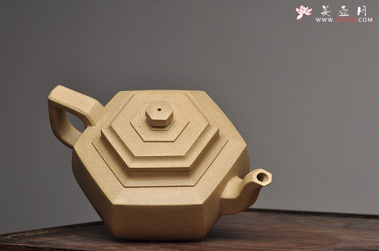 紫砂壶图片：许学军经典代表作 难得好工 精品本绿  全手雪华 - 宜兴紫砂壶网