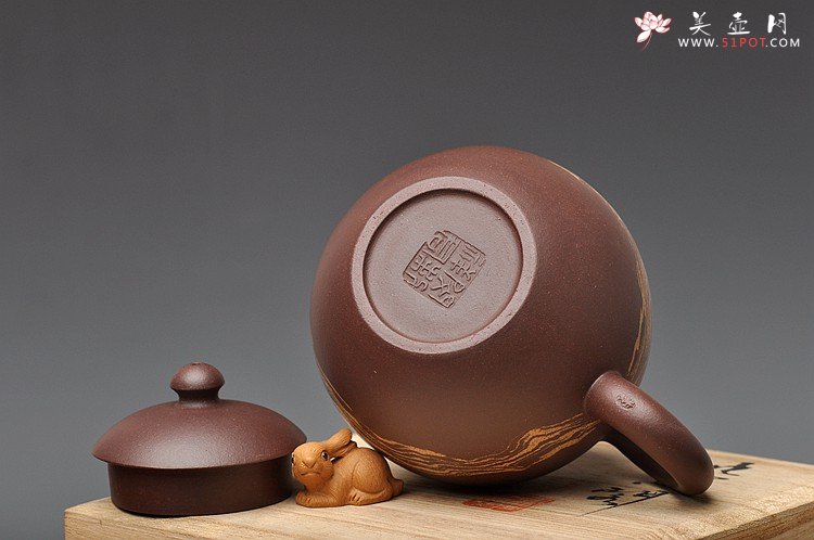 紫砂壶图片：国工闵祥君新作 传统经典 通透绞泥作品 旭日东升之龙蛋 - 宜兴紫砂壶网