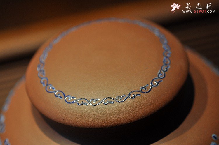 紫砂壶图片：美壶定做 精品粉彩茶叶罐 浑厚大气 古朴之风 - 宜兴紫砂壶网