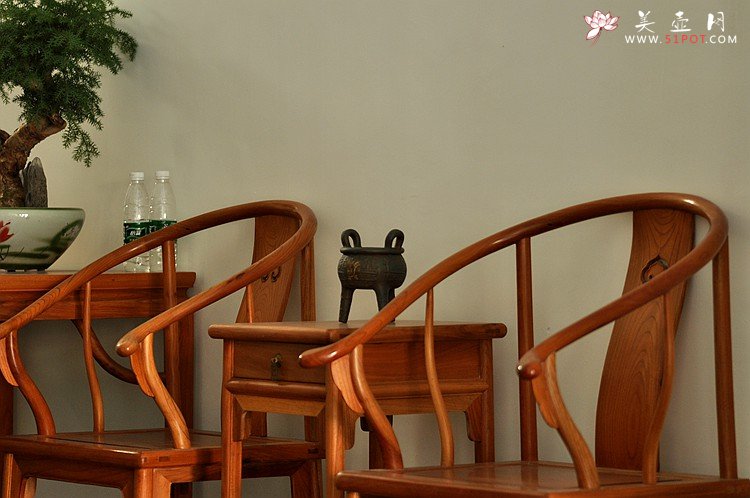 紫砂壶图片：全手玩砂之三足鼎 古朴典雅 - 宜兴紫砂壶网