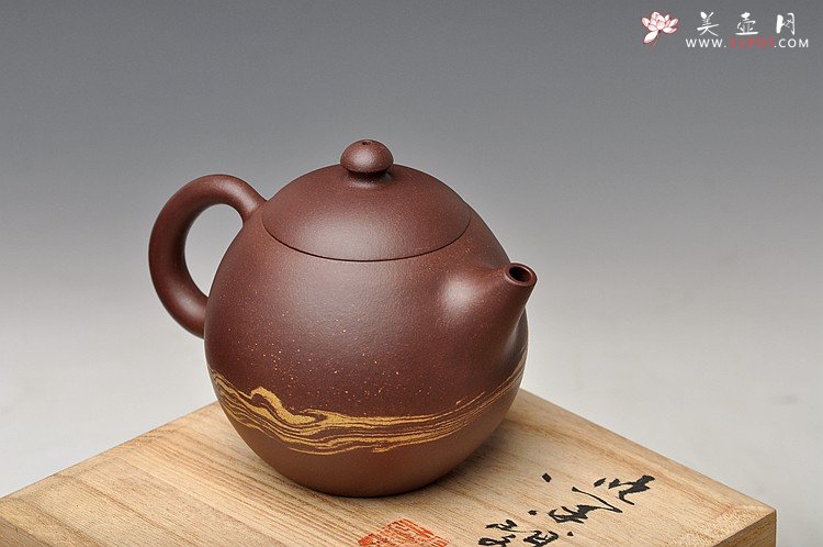 紫砂壶图片：国工闵祥君新作 传统经典 通透绞泥作品 旭日东升之龙蛋 - 宜兴紫砂壶网