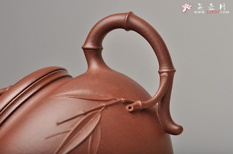 紫砂壶图片：潘丹初原创‘秀气’系列之春竹二式 纯净底槽青 婉约清秀 行简意足 - 宜兴紫砂壶网