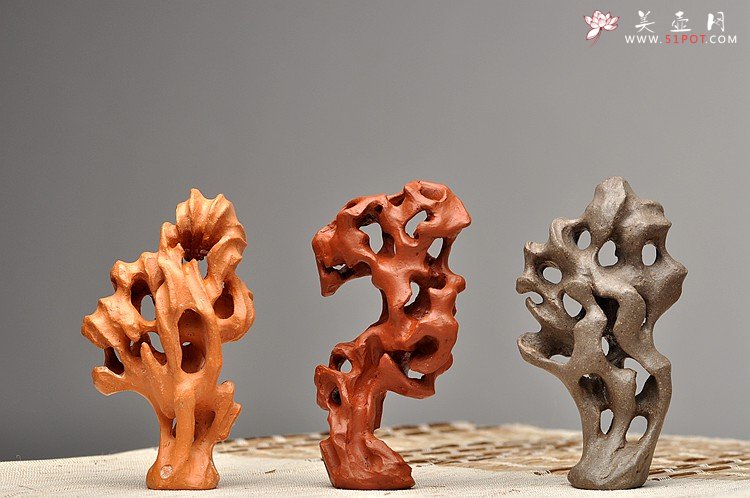 紫砂壶图片：手感丰润 造型好玩 全手文房假山 搭配微型盆景更漂亮~ - 宜兴紫砂壶网