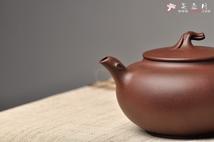 紫砂壶图片：线条流畅 韵味十足 简意花器 全手工花趣 - 宜兴紫砂壶网