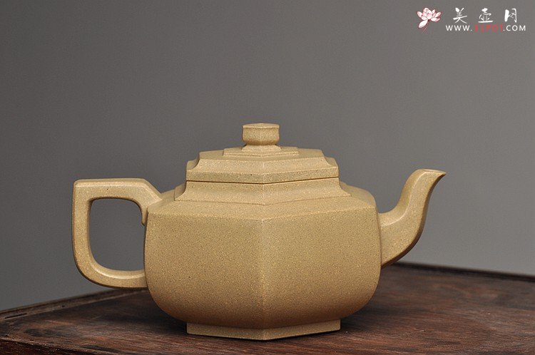 紫砂壶图片：许学军经典代表作 难得好工 精品本绿  全手雪华 - 宜兴紫砂壶网