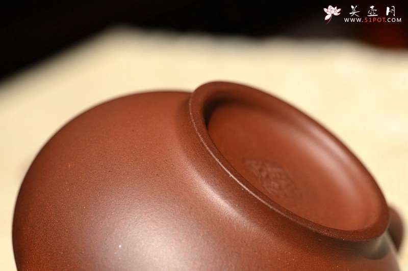 紫砂壶图片：传统实用 全手小掇只 家藏老紫泥 做工精致 - 宜兴紫砂壶网