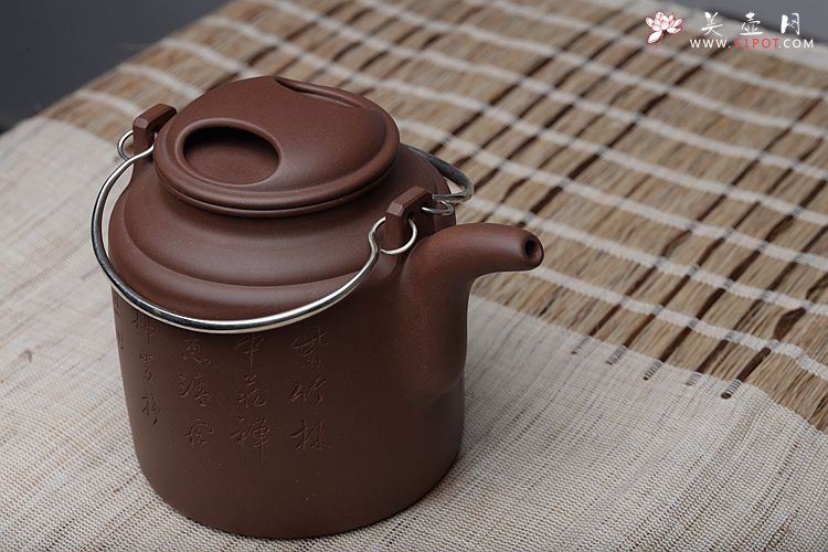 紫砂壶图片：感受黄龙山4号井的魅力 黄玲玲装饰 精品洋桶 - 宜兴紫砂壶网