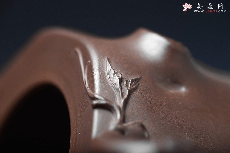 紫砂壶图片：花货典范 灵韵秀雅 全手葡萄桩之万年丰 薄胎精品 - 宜兴紫砂壶网