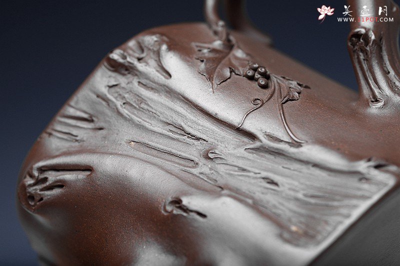 紫砂壶图片：花货典范 灵韵秀雅 全手葡萄桩之万年丰 薄胎精品 - 宜兴紫砂壶网