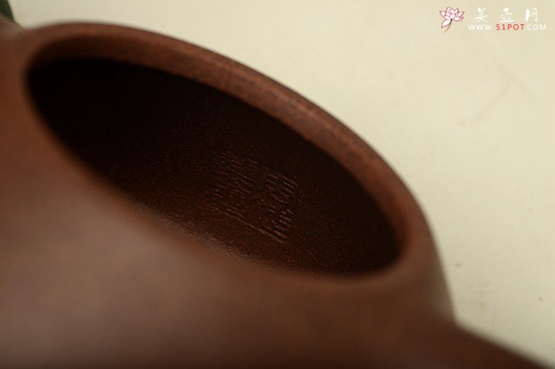 紫砂壶图片：难得老紫泥调砂 器形端庄大气  全手霸王瓢 满瓢 - 宜兴紫砂壶网
