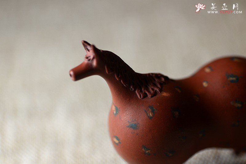 紫砂壶图片：马到吉象~ 施奇华新年特色文房茶宠 全手工 颇有玩味~ - 宜兴紫砂壶网