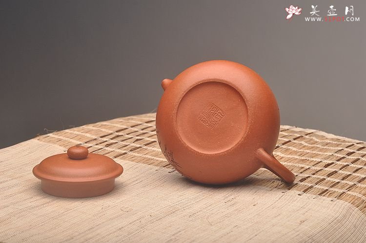 紫砂壶图片：器形端庄 优质降坡泥 颇有玩味~ 全手仿古 - 宜兴紫砂壶网