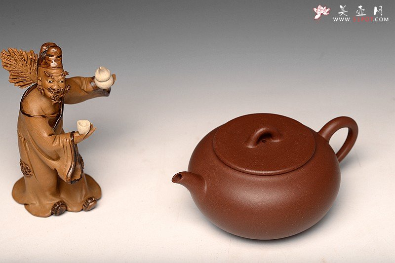 紫砂壶图片：线条优美 饱满 润玉 实用佳品 - 宜兴紫砂壶网