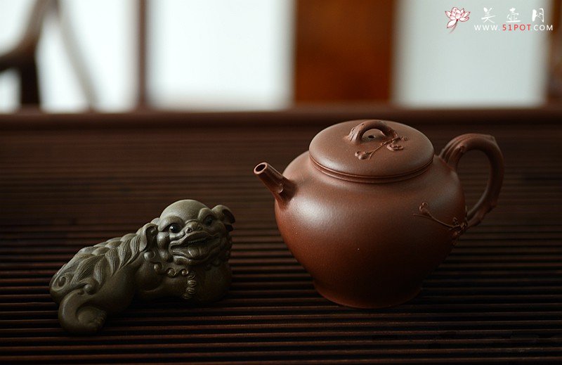 紫砂壶图片：古朴文气 青狮子茶宠  - 宜兴紫砂壶网