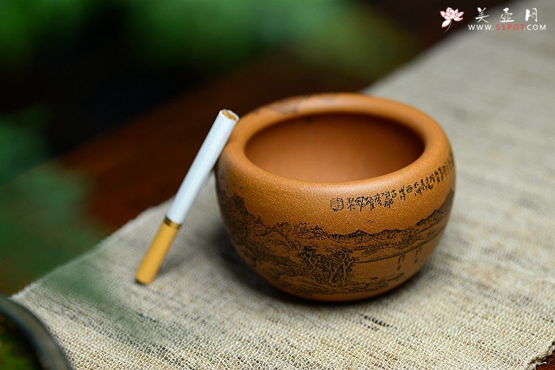 紫砂壶图片：精刻山水之钵 笔洗 把玩精品 有宋朝高远之气~ - 宜兴紫砂壶网