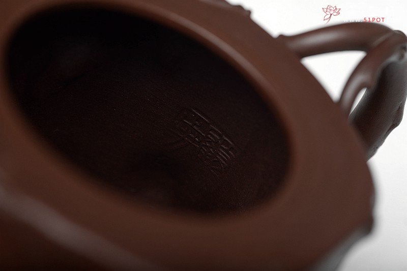 紫砂壶图片：花货典范 灵韵秀雅 全手葡萄桩之万年丰 薄胎精品 - 宜兴紫砂壶网