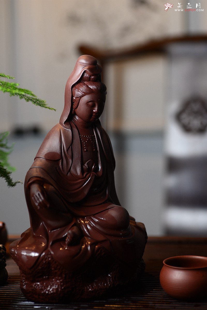 紫砂壶图片：坐观音 表情生动 整体协调 - 宜兴紫砂壶网