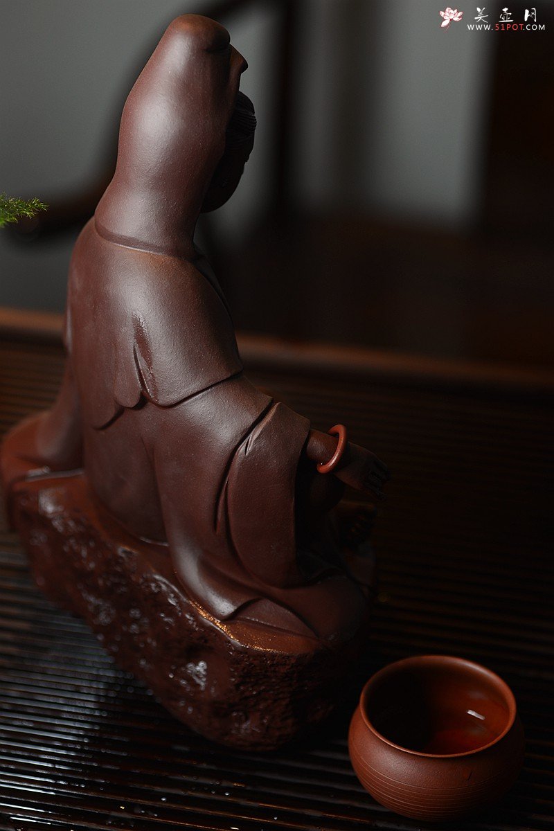 紫砂壶图片：坐观音 表情生动 整体协调 - 宜兴紫砂壶网