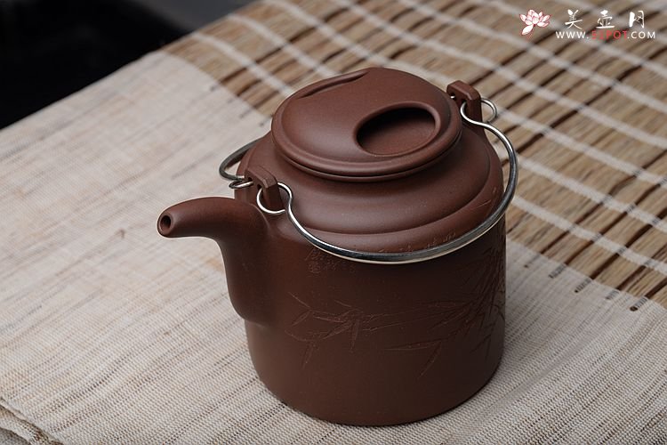 紫砂壶图片：感受黄龙山4号井的魅力 黄玲玲装饰 精品洋桶 - 宜兴紫砂壶网