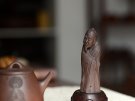 紫砂壶图片：树桩老人  神态生动 - 宜兴紫砂壶网
