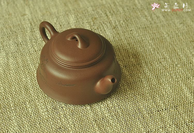 紫砂壶图片：陈进最新力作 温文尔雅 敦厚古朴 全手紫缘 - 宜兴紫砂壶网